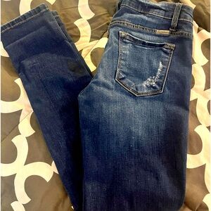 Women’s Kancan Dark Wash Skinny Jeans size 28